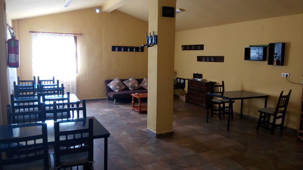 Albergue La Canadilla Uña Kültér fotó